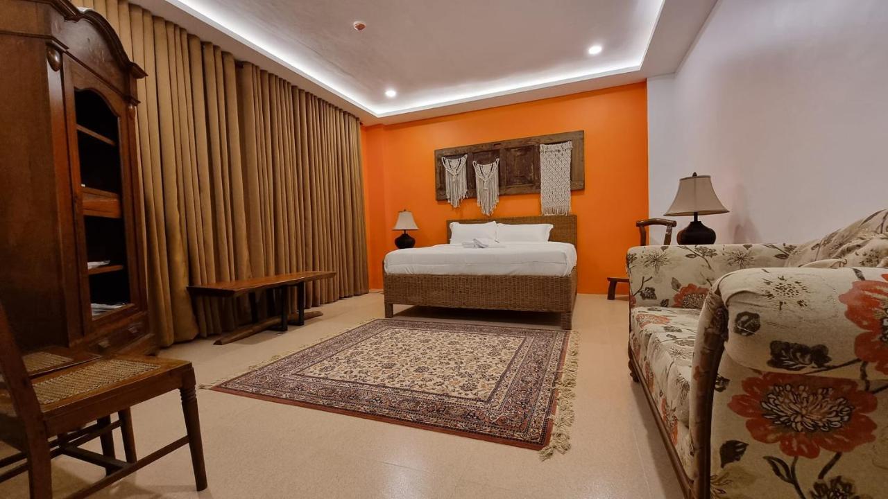 Отель Residencia Orlina Dumaguete City Экстерьер фото
