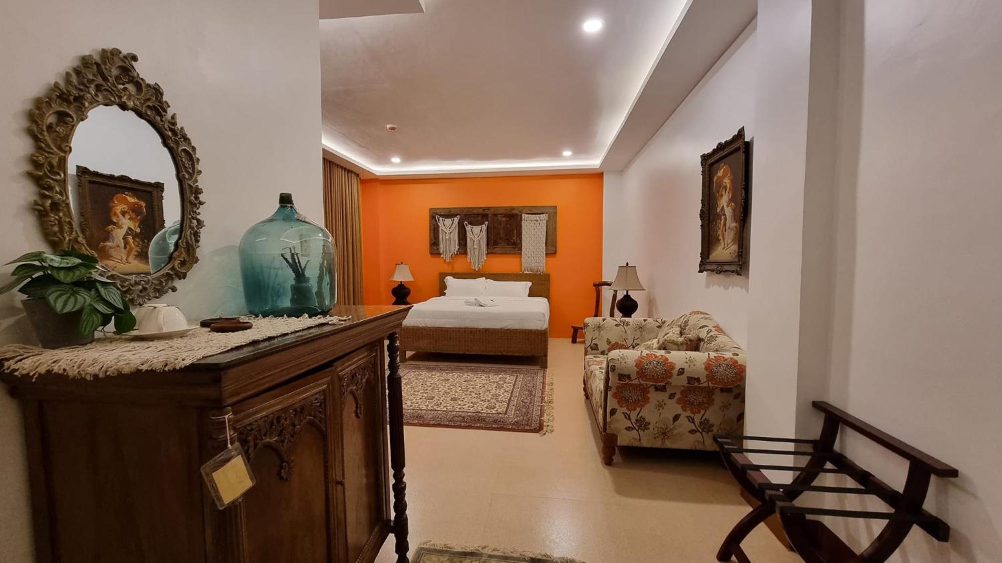 Отель Residencia Orlina Dumaguete City Экстерьер фото